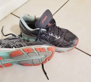 asics running shoes 